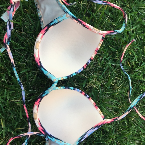 PRICEDROP Sexycute 👄👙Victoria secret bikini swim - Picture 8 of 9